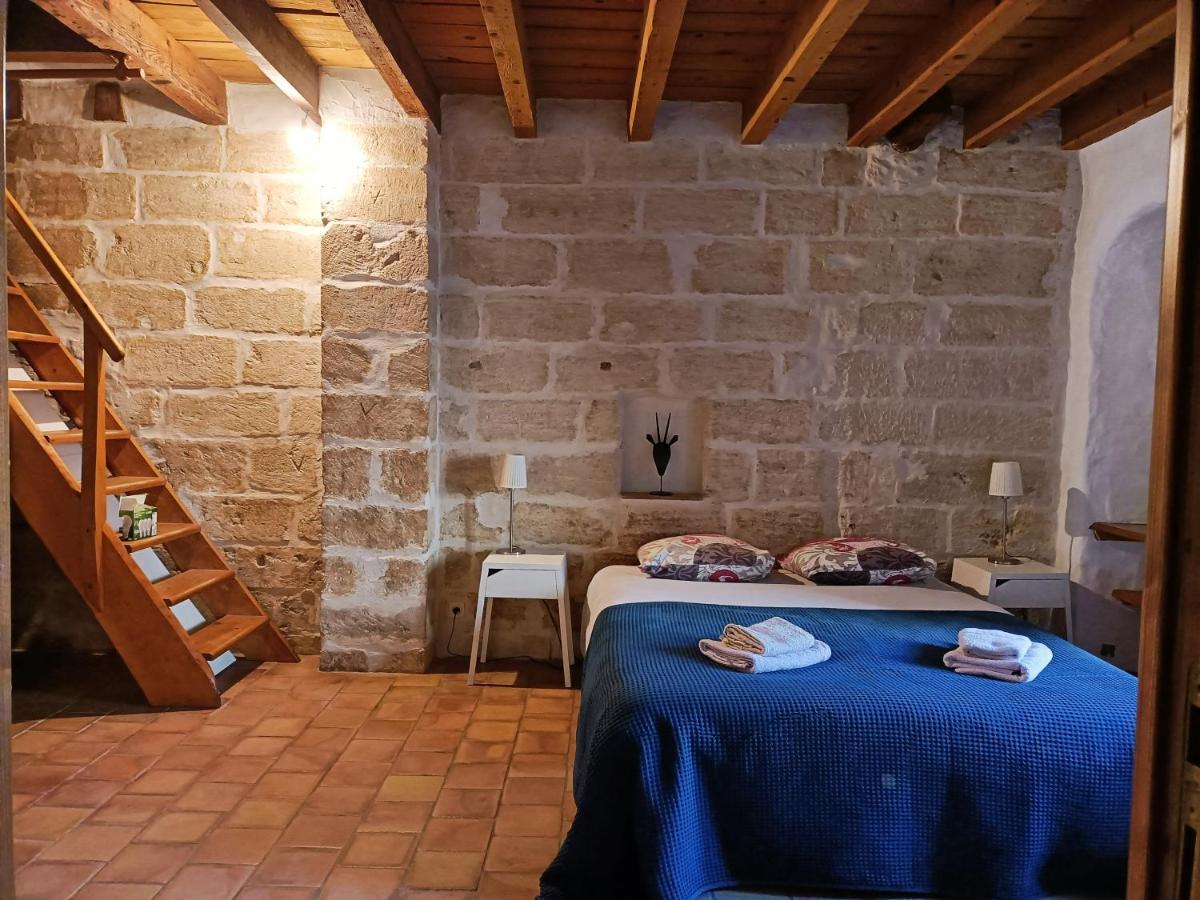 Villeneuve-lès-Avignon Maison Atypique Coeur De Village Historique מראה חיצוני תמונה