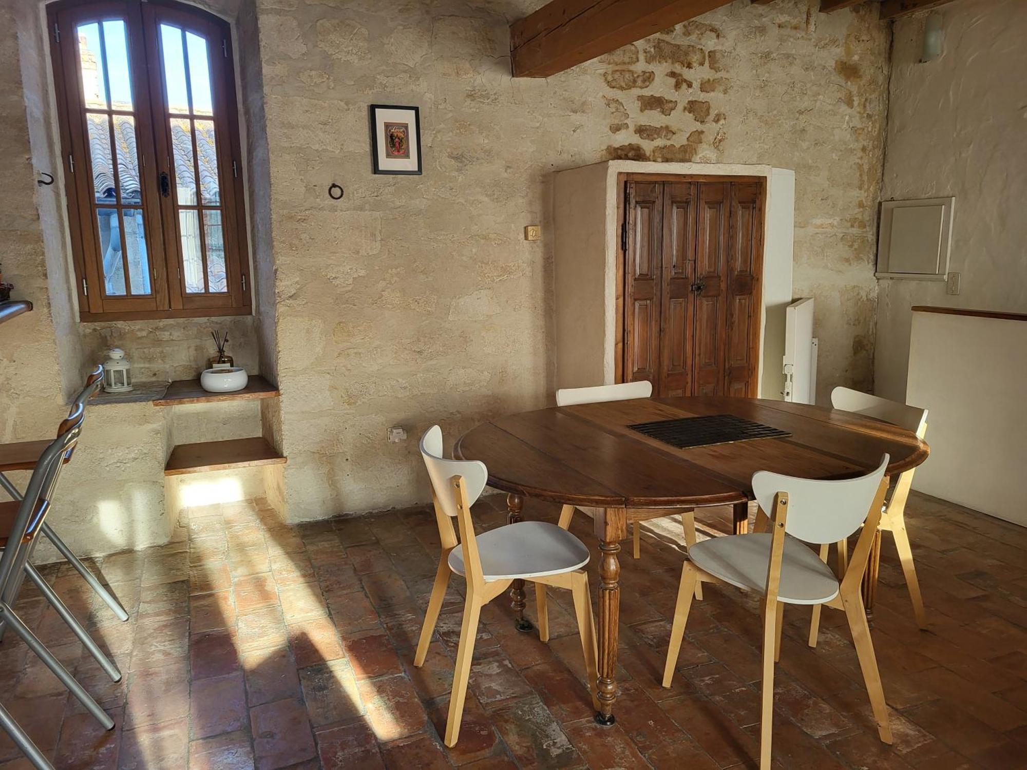 Villeneuve-lès-Avignon Maison Atypique Coeur De Village Historique מראה חיצוני תמונה